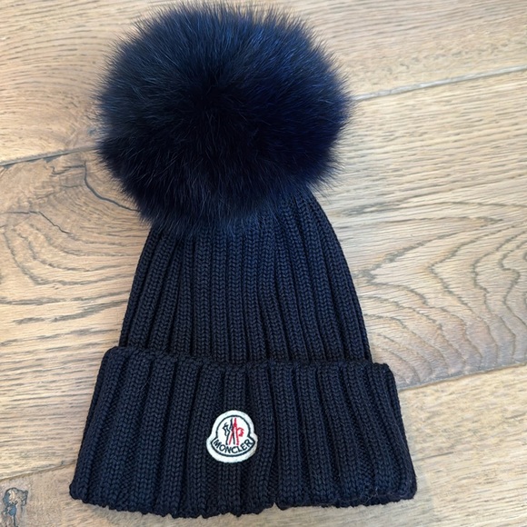 Authentic Moncler Berretto Tricot Beanie - Picture 1 of 4